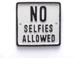Mags No Selfies Allowed tábla falra (16589)