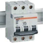 Schneider Electric Schneider Merlin Gerin kismegszakitó 3P, 16A, B karakterisztika 23589 Készleten! ! ! (23589)