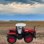 VIP Műanyag traktor (ST7273)