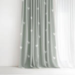 Goldea pamut drapéria - szívecskék, zsálya színű alapon 140x150 cm