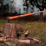 RICHMANN C2585 Hasító fejsze, szál farokkal, csúszásgátló gumifogantyúval, 2 kg (C2585)