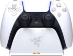 Razer gyorstöltő állvány PS5 kontrollerhez fehér (RC21-01900100-R3M1)