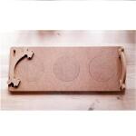  Téglalap alakú MDF tálca 3 db kerek poháralátéttel. Mérete: 46X18 cm