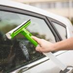 MNC Ablaktisztító szivacs - tartállyal és vízlehúzó gumival (55687) - hasznos-holmik