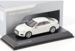 Audi A5 Coupé 2017 modell autó 1: 43 Glacier White (5011605431)