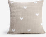 Goldea krepp párnahuzat - szívecskék, latte színű alapon 50 x 50 cm