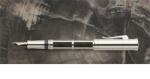 Faber-Castell Töltőtoll Graf von Faber-Castell 2007 Év tolla megkövesedett fa (fossilized wood) petrifikált fa platina csillogással (145040)
