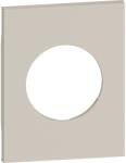 Legrand Placa adecvata pentru prize standard german 3 module Bticino Living Now KM04M3 (KM04M3)