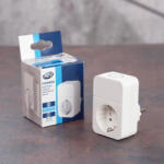 REV Ritter Földelt köztes csatlakozó aljzat 2P kapcsolóval, 2+1 aljzattal (0020560113)