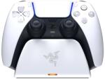 Razer Gyorstöltő Állvány PS5 Kontrollerhez Fehér (RZ21-01900100-R3M1)