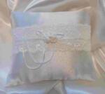  gyűrűpárna fehér, csipke díszítéssel (15*17 cm)