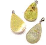 R. M. ékszer Felezett csepp medál opál zöld 2-2, 5x3, 5-4cm (MDG) (022315)