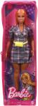 Barbie Papusa - Barbie Fashionistas - Blonda cu rochie tip blazer roz in carouri - Barbie Fashionistas - Mattel Papusa