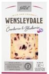 Tesco Wensleydale zsíros, kemény sajt vörösáfonyával és feketeáfonyával 200 g