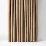 Goldea sötétítő függöny blackout szatén fényű - aranybézs 270x180 cm