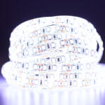 Lumileds LED szalag szalag 12V 48W 600LED 2835 hideg IP65 8mm 5m (LEDTASMI1366)