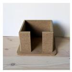  Jegyzettömb tartó, MDF. Mérete: 10x10x7 cm