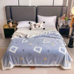 Jojo Home Patura cocolino groasa cu blanita alba 200x230cm, doua fete, albastra, forme geometrice- F120 (F120) Patura