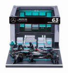 Bburago 1 /43 F1 versenyautó - MB AMG W15 E Performance bokszutca (18-38452R)