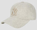 New-Era Baseball sapkák FEMALE MELTON LUXE 9TWENTY® AF NEW YORK YANKEES STN Bézs Egy méret