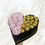 Aranjamente florale - Cadou pentru femei cutie inima neagra cu trandafiri de sapun si praline Ferrero Rocher, roz Aranjament floral