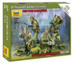 Zvezda Soviet Reconnaissance Team makett 1: 72 (6137)