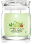 Yankee Candle Iced Berry Lemonade ароматна свещ Signature 368 гр