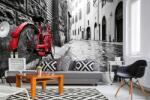 DIMEX ART Самозалепваща се флизелинова фототапета винтидж червен велосипед 375 x 250 см