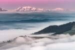 DIMEX ART Флизелинов фототапет пейзаж в мъгла 375 x 250 см