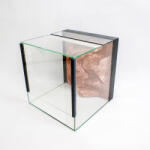 Pet King 30 x 30 x 30 cm | Prémium minőségű terrárium | 3D sziklaháttérrel