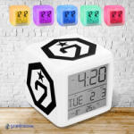 Time4Gift GOT7 logó színváltós világító ébresztő óra