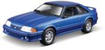 Maisto - 1993 Ford Mustang SVT Cobra, albastru metalic, linie de asamblare, 1: 24 (OLP101239537)