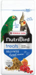 Versele-Laga | NutriBird Treats Gold Patee Forest Fusion | gyümölcsös snack papagájoknak 250 g