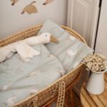 ColorStories Baba ágyneműgarnitúra töltettel "Happy Goose" - olíva (591848)