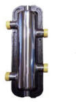 BRH hidraulikus váltó / szigetelt hidraulikus blokk, rozsdamentes acél, szigeteléssel, BELSŐ KEVERŐELEMMEL D76x360 mm, 4x1" / 4 db 1"-os csatlakozással + 2 db 1/2"-os csatlakozási ponttal, 2, 5 m3/h, 45 k