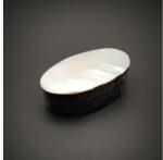 R. M. ékszer Lapos kagyló ékszertartó doboz fehér elegáns kiegészítő 8×4 cm (026028)