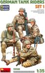 MiniArt Models 1/35 Tankon utazó német katonák szett 1 figura modell kiegészítő (MI53022)