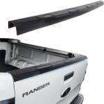  A hátsó ajtó burkolatának védelmezője, könnyű beszerelése, tartós PE műanyag, fekete