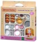 EPOCH Sylvanian Families, Set pentru clatite de casa, 5225 Figurina