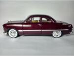 MOTORMAX Ford Coupé 1949 Fém Kisautó (1: 24) - Burgundy