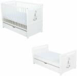 BabyNeeds Babyneeds- Patut din lemn Nadia II Girafa transformabil pt bebe si junior, 120x60 cm, Multifunctional, Cu sertar cu capac, Din pin si mdf, Stabil si rezistent, Inaltime saltea reglabila pe 3 nivele, L