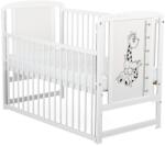 BabyNeeds - Patut din lemn Timmi Girafa 120x60 cm, Cu laterala culisanta, Din lemn de pin si mdf, Stabil si rezistent, Inaltime saltea reglabila pe 3 nivele, Laterala cu 3 bete detasabile, EN716-1, EN716-2, Alb