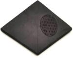  Shungit piramis gravírozott életvirág 15cm