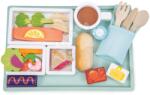 Tender Leaf Tavă din lemn cu gustări pentru avion Airline Meal Tray Tender Leaf Toys 3 tipuri de mâncare cu tacâmuri și pașaport de la 3 ani (TL8295) Bucatarie copii