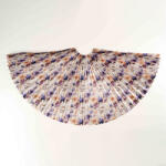 Takoy Panel szabásmintával pliszírozott gyerek félkörszoknyához, közepes félmatt szaténból - lila virágok Vilma - limitált minta