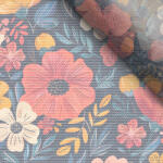 Takoy Puha tüll színes virágok sötétkék alapon