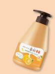 Kwailnara Gel de corp cu lapte și fructe de yuzu Yuja Milk Body Cleanser - 560 ml