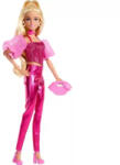 Mattel Barbie: Deluxe Style baba pink fényes ruhában (JFP40)