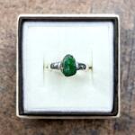  Ezüst gyűrű természetes smaragddal druza, nyers smaragd (Arani)
