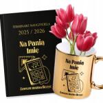 FunnyCase Tanári naptár Gold 2025/26 *névre* Mindig Számítható Bögre (NA *IMIĘ* ZAWSZE MOŻNA LICZYĆ)